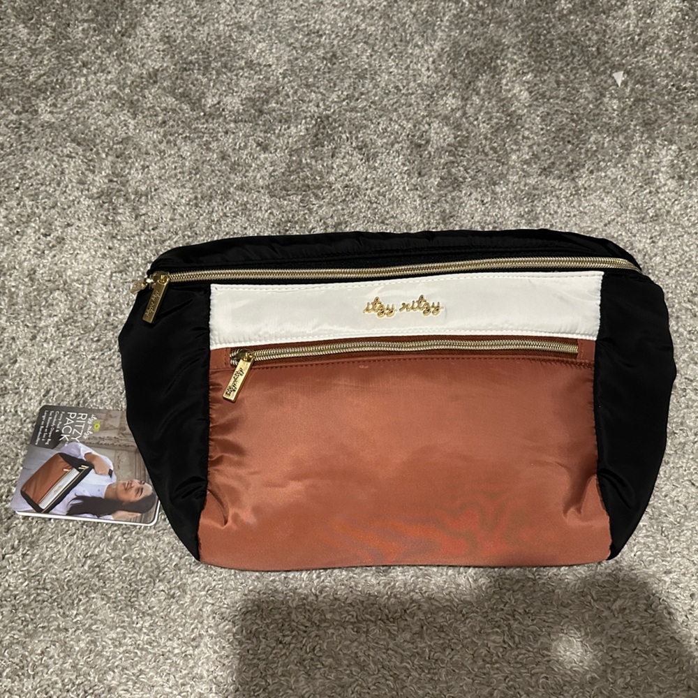 Itzy Ritzy Fanny Pack Crossbody